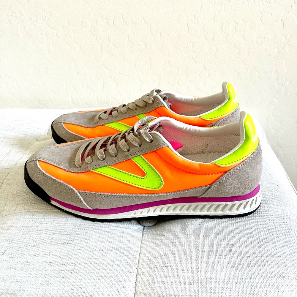 NEVER WORN, Tretorn sneakers size 8